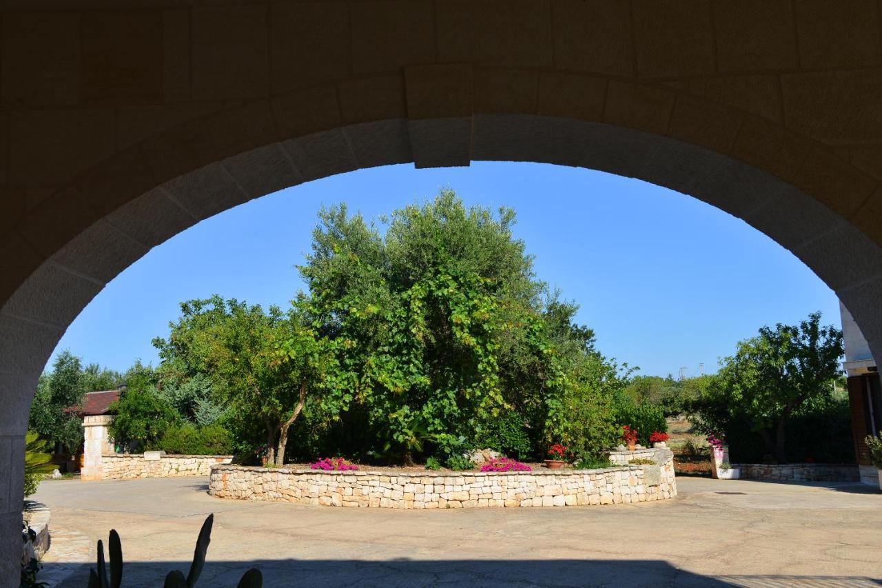 Masseria Peppeturro Bed & Breakfast Cisternino Exterior photo