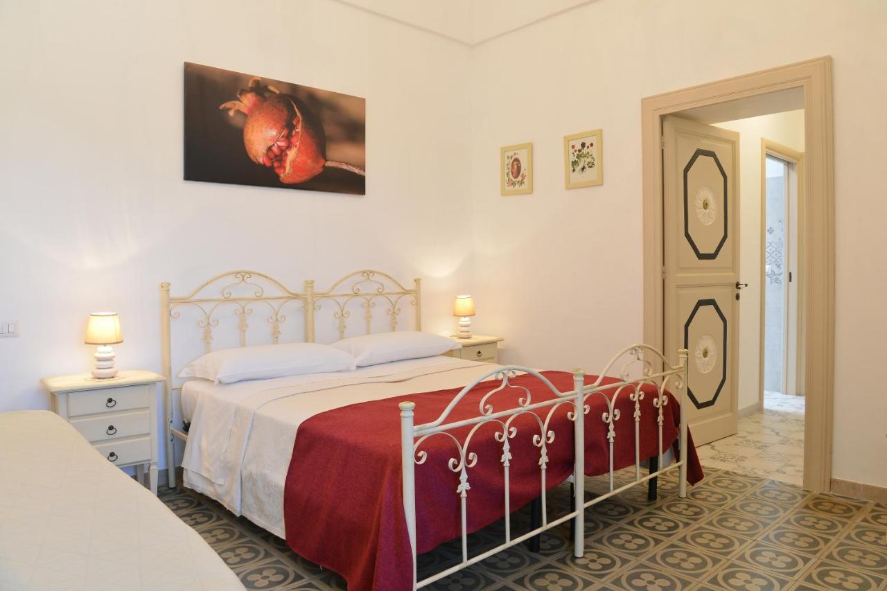 Masseria Peppeturro Bed & Breakfast Cisternino Exterior photo