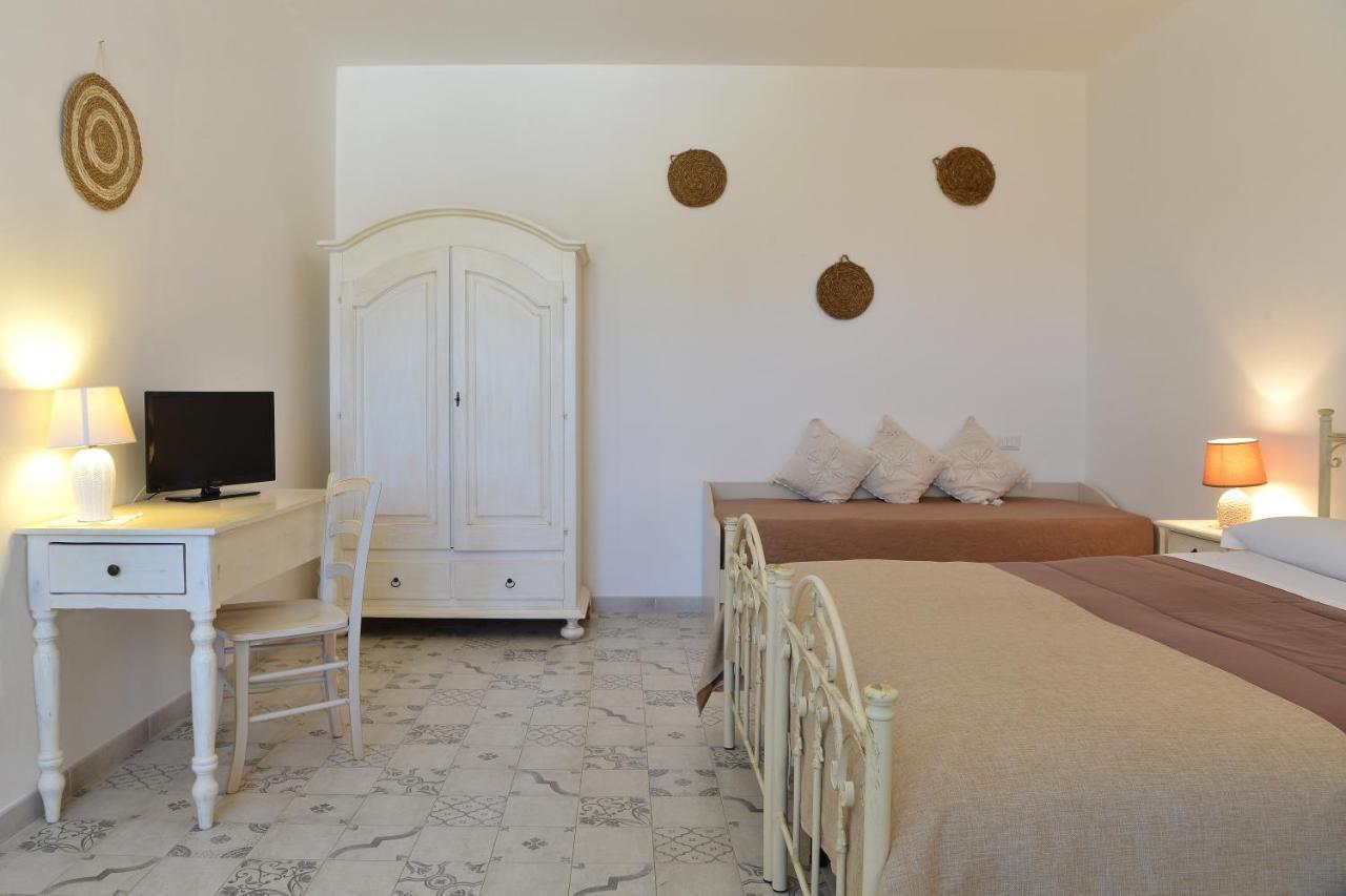 Masseria Peppeturro Bed & Breakfast Cisternino Exterior photo