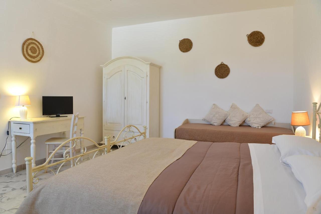 Masseria Peppeturro Bed & Breakfast Cisternino Exterior photo